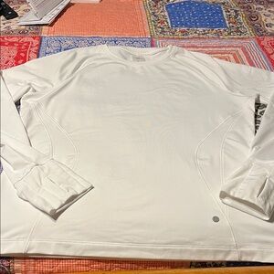 CALIA XL WHITE TOP LONG SLEEVE THUMB HOLES.